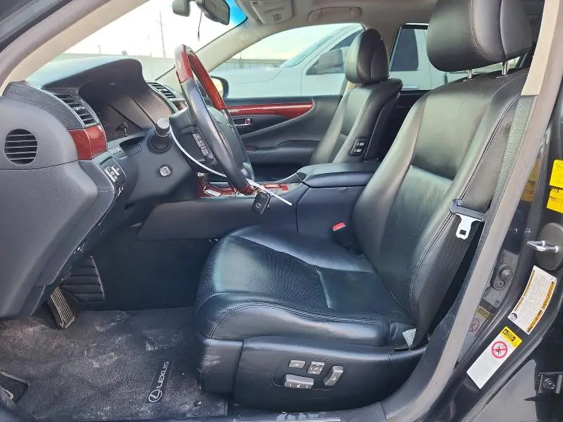2010 LEXUS LS 460L  