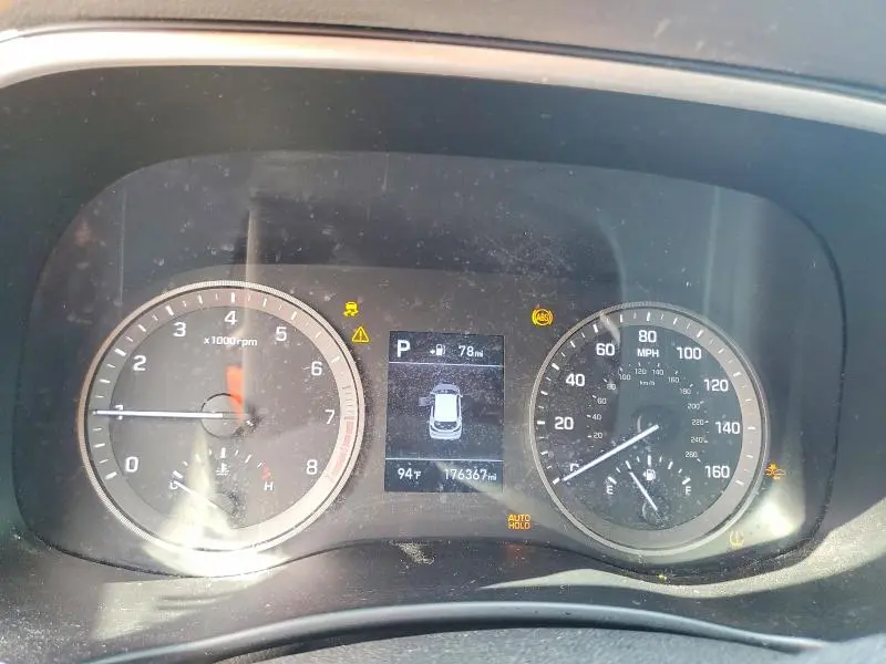 2020 HYUNDAI TUCSON SE  