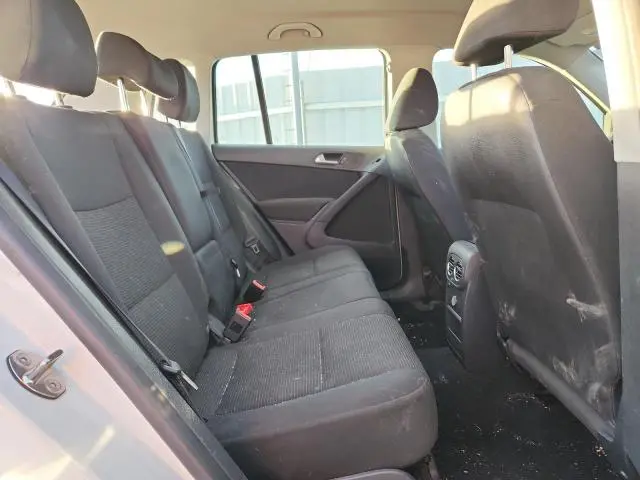 2014 VOLKSWAGEN TIGUAN S  