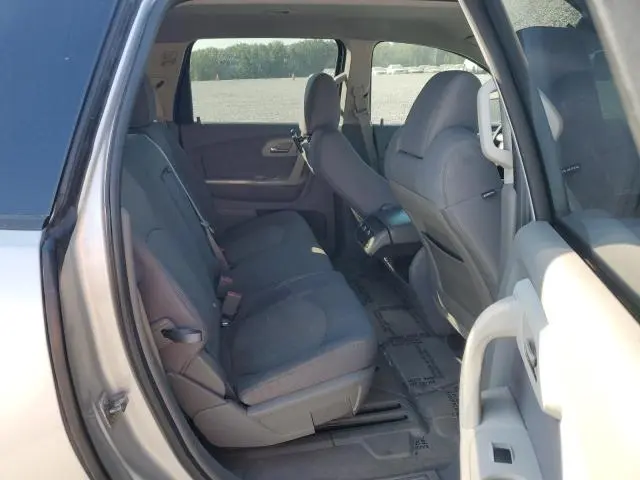 2012 CHEVROLET TRAVERSE LS  