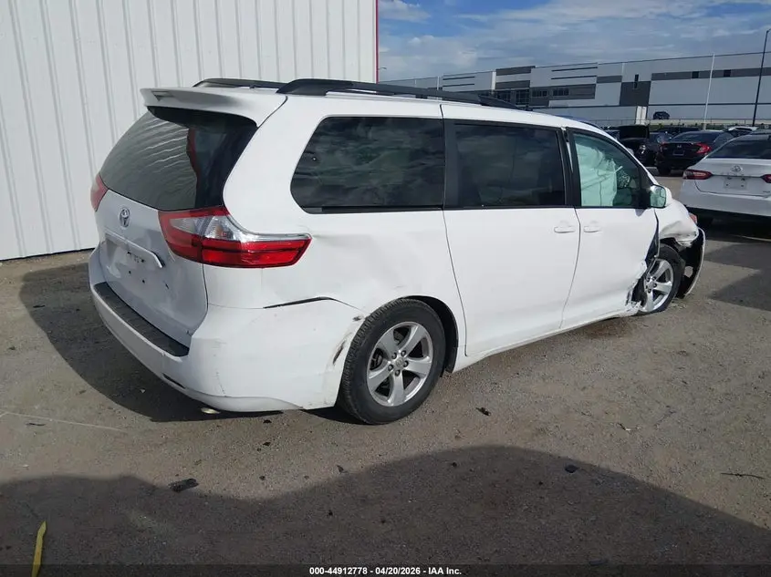 2015 TOYOTA SIENNA LE 8 PASSENGER