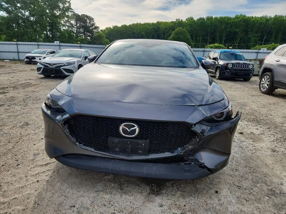 2025 MAZDA 3 PREMIUM  