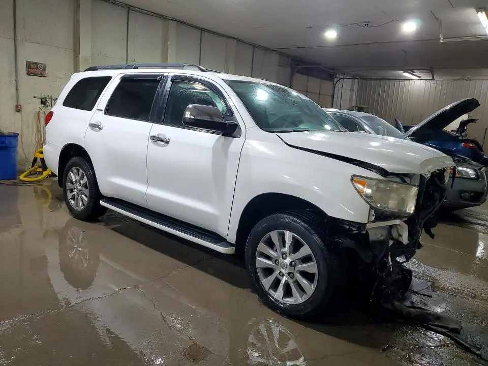 2016 TOYOTA SEQUOIA LIMITED  