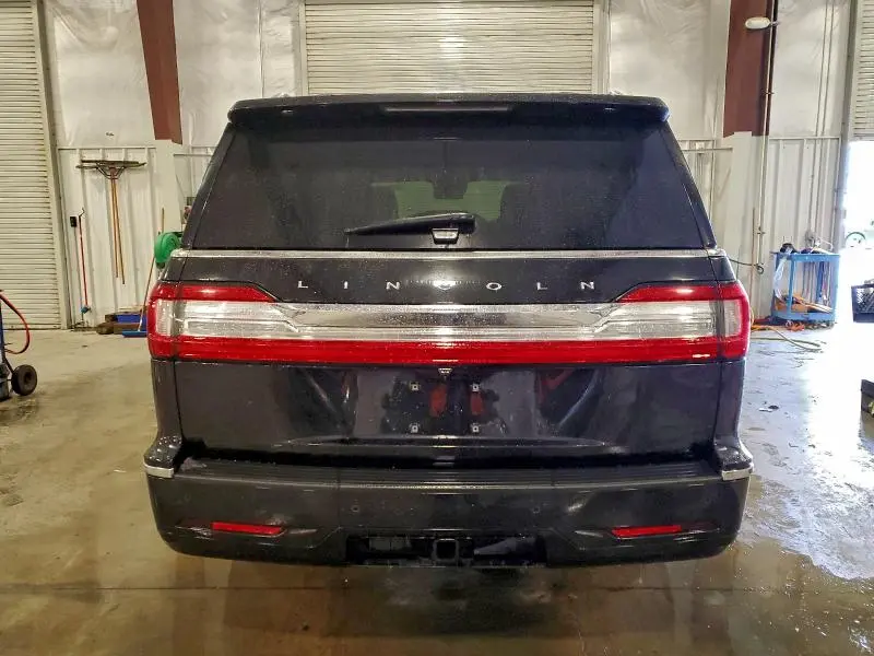 2021 LINCOLN NAVIGATOR L RESERVE  