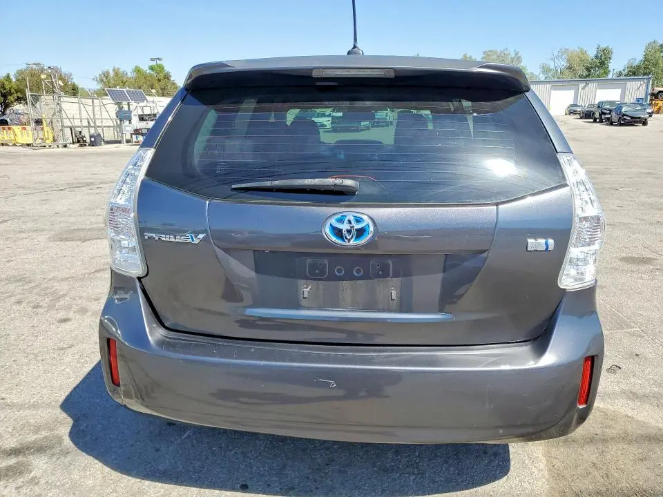 2014 TOYOTA PRIUS V FIVE  
