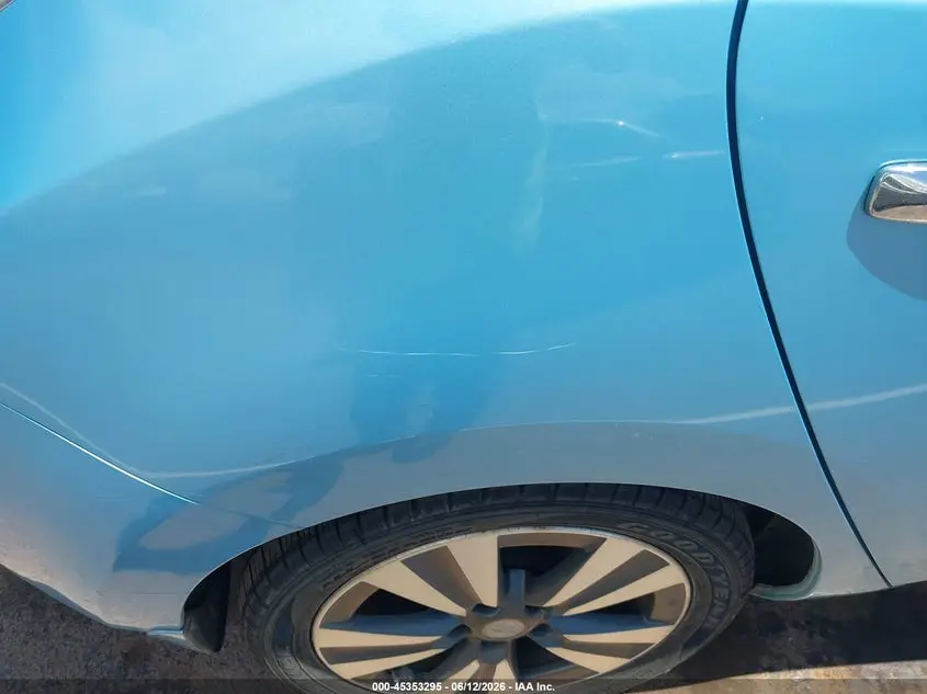 2015 NISSAN LEAF SL