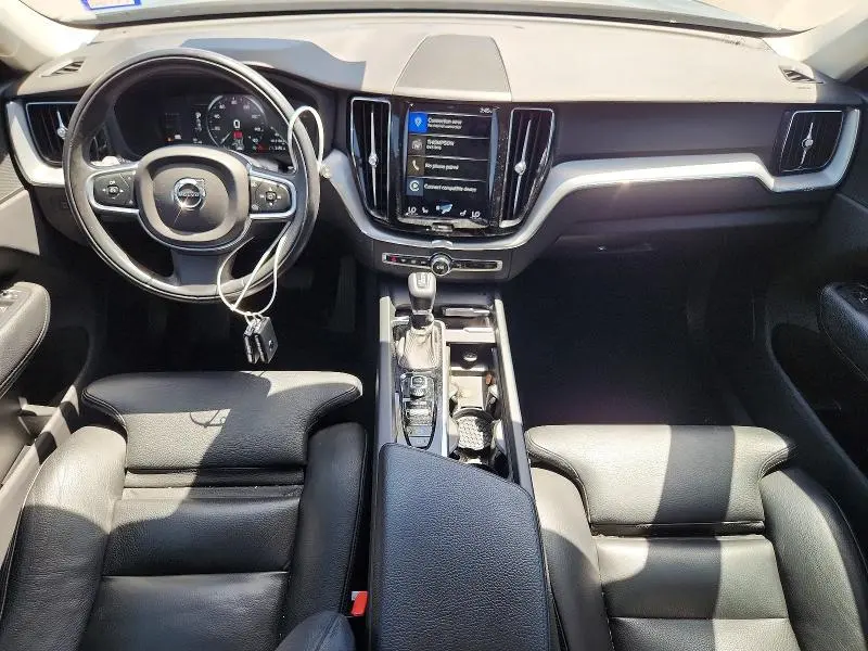 2019 VOLVO XC60 T5  