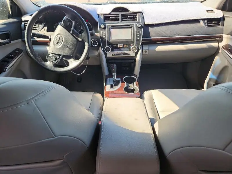 2012 TOYOTA CAMRY XLE V6  