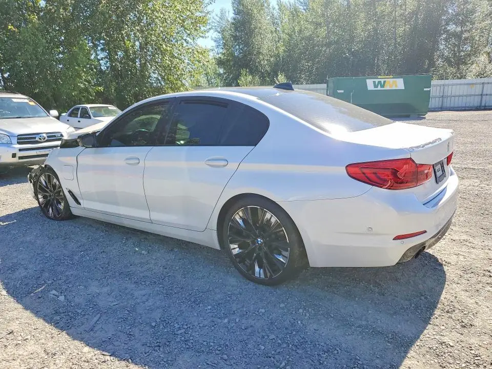 2019 BMW 530XE   