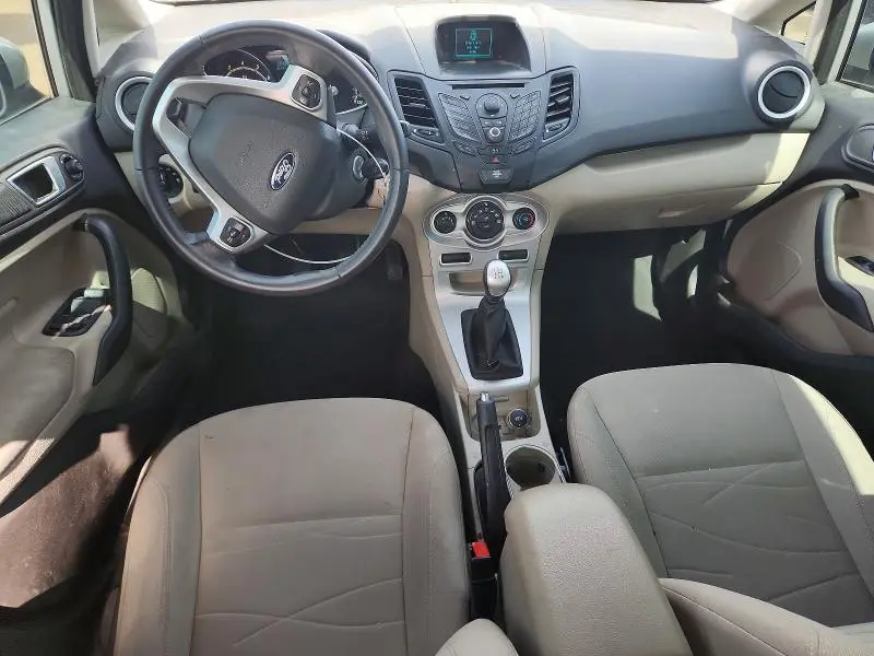 2014 FORD FIESTA SE  