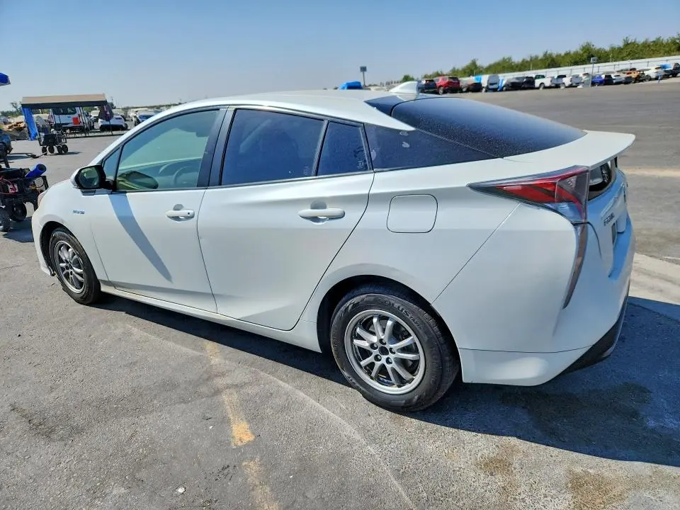 2016 TOYOTA PRIUS TWO ECO  