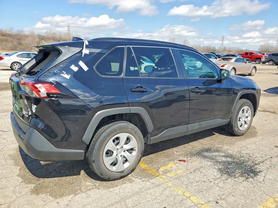 2021 TOYOTA RAV4 LE  