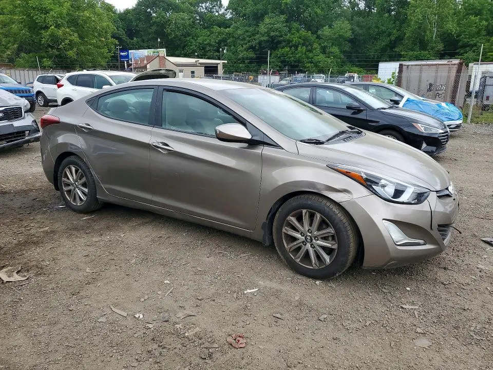 2015 HYUNDAI ELANTRA SE  