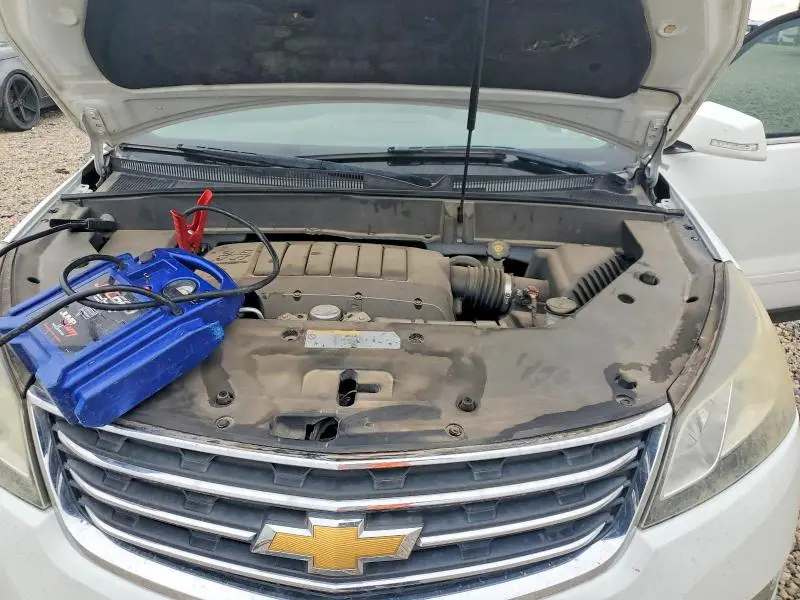 2016 CHEVROLET TRAVERSE LT  
