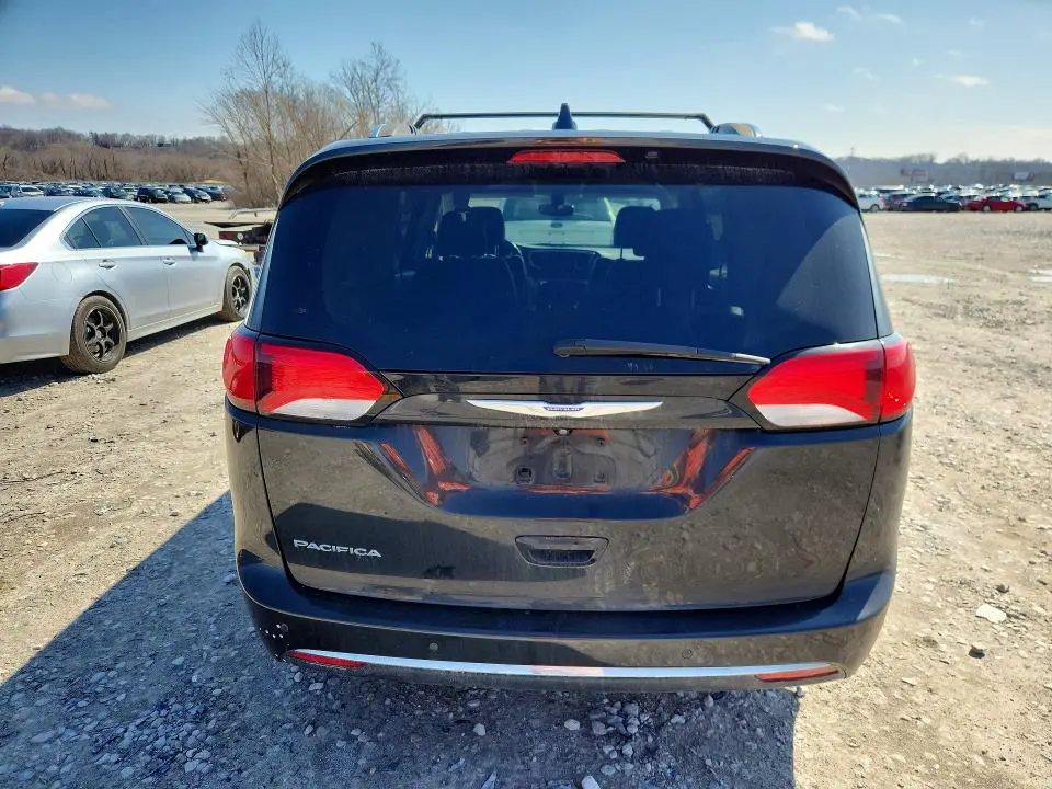 2018 CHRYSLER PACIFICA TOURING L PLUS  