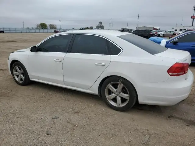 2013 VOLKSWAGEN PASSAT SE  