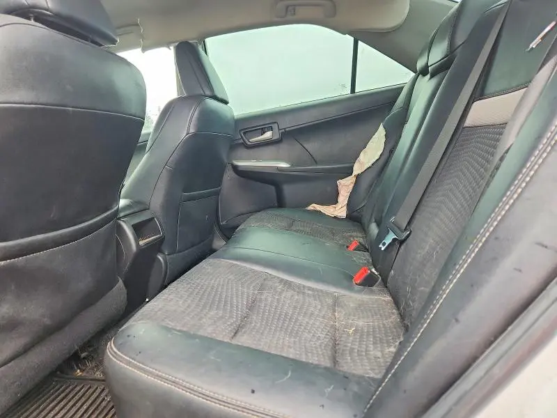 2014 TOYOTA CAMRY SE  
