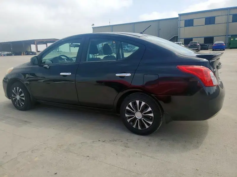 2013 NISSAN VERSA S  