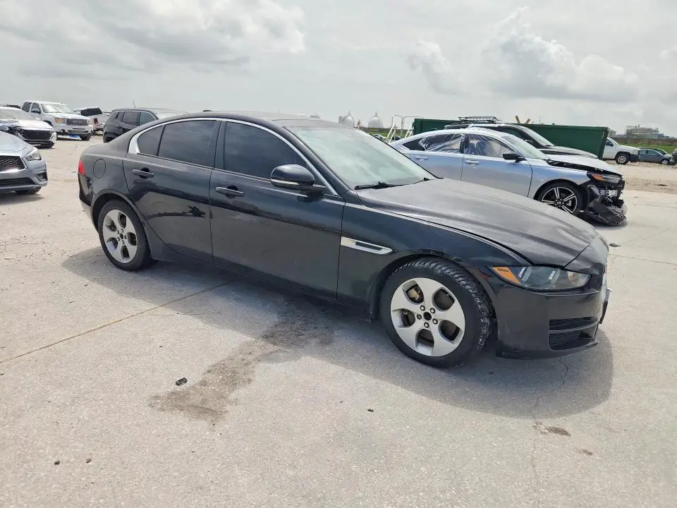 2018 JAGUAR XE   