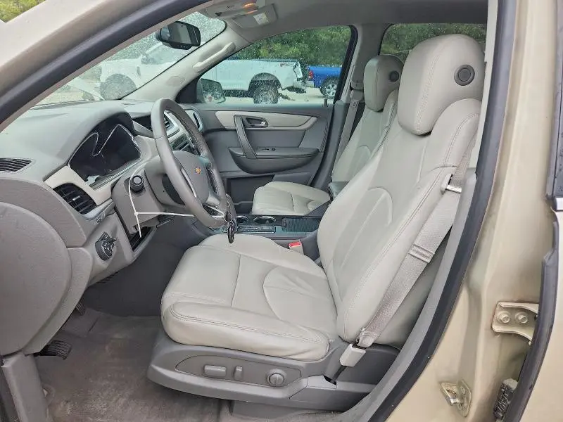 2015 CHEVROLET TRAVERSE LT  
