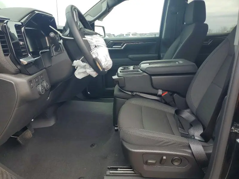 2026 CHEVROLET SILVERADO K1500 LT-L  