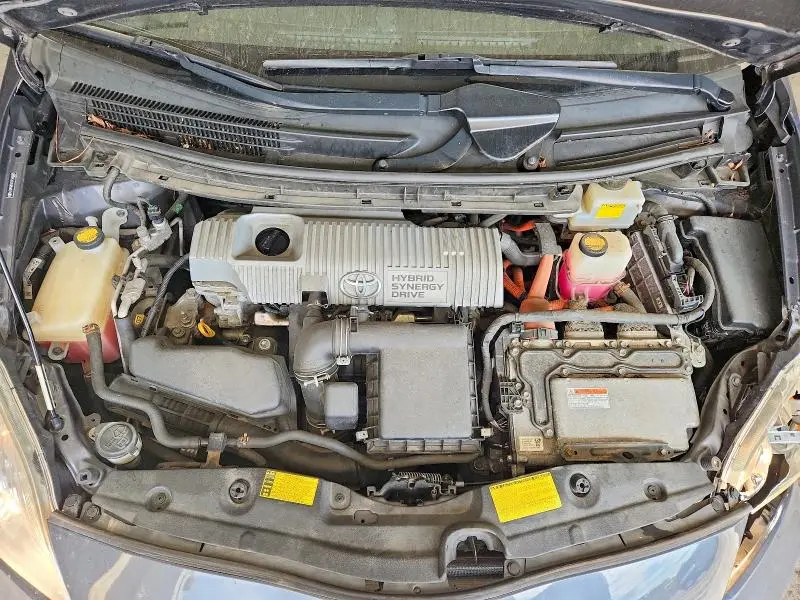 2012 TOYOTA PRIUS TWO  