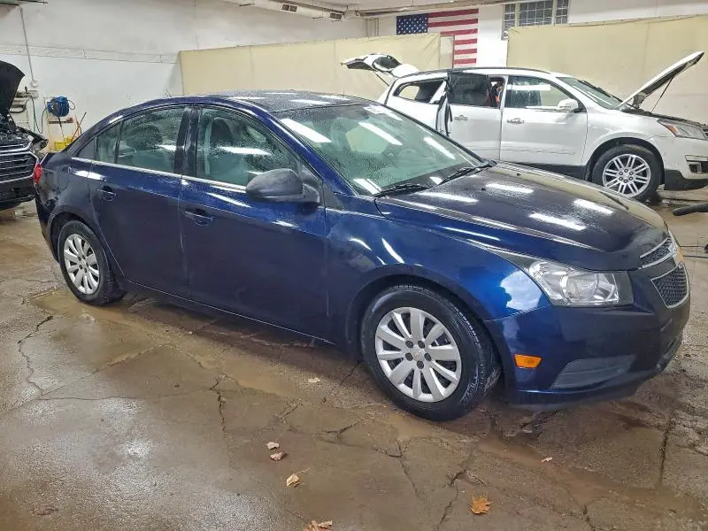 2011 CHEVROLET CRUZE LS  