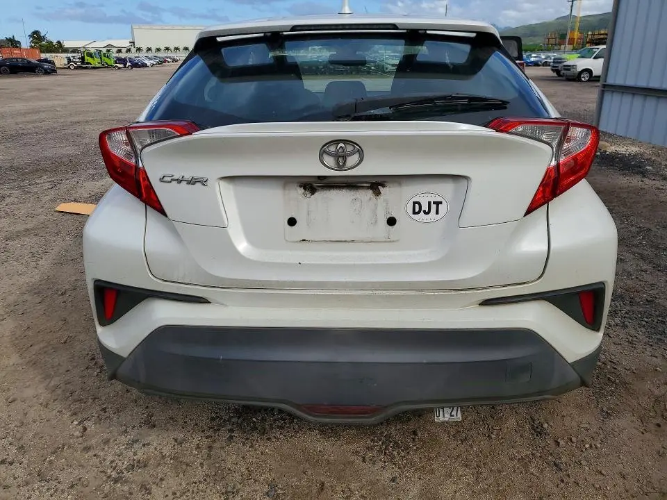 2018 TOYOTA C-HR   