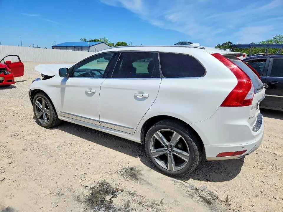 2017 VOLVO XC60 T5 DYNAMIC  