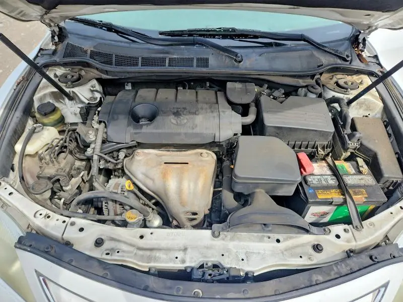 2011 TOYOTA CAMRY LE  
