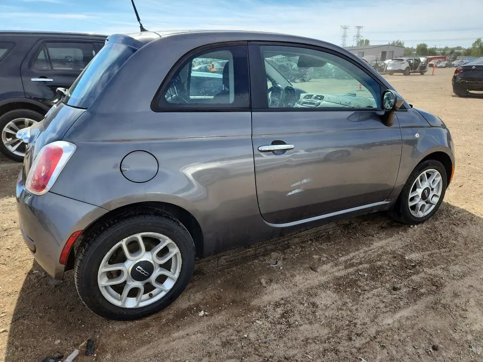 2013 FIAT 500 POP  
