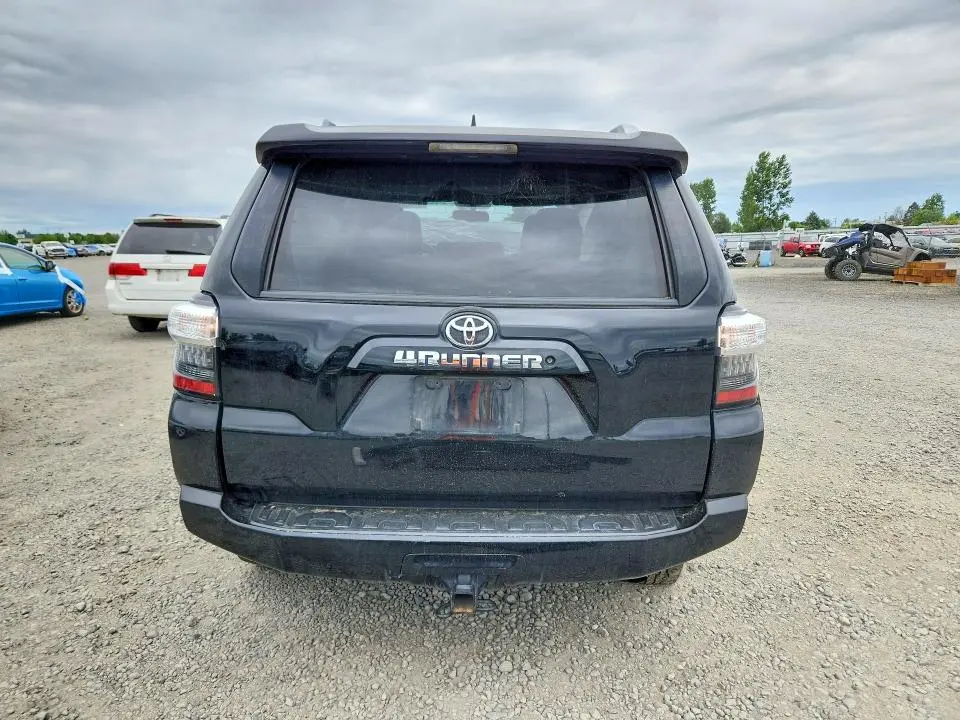 2018 TOYOTA 4RUNNER SR5 PREMIUM  