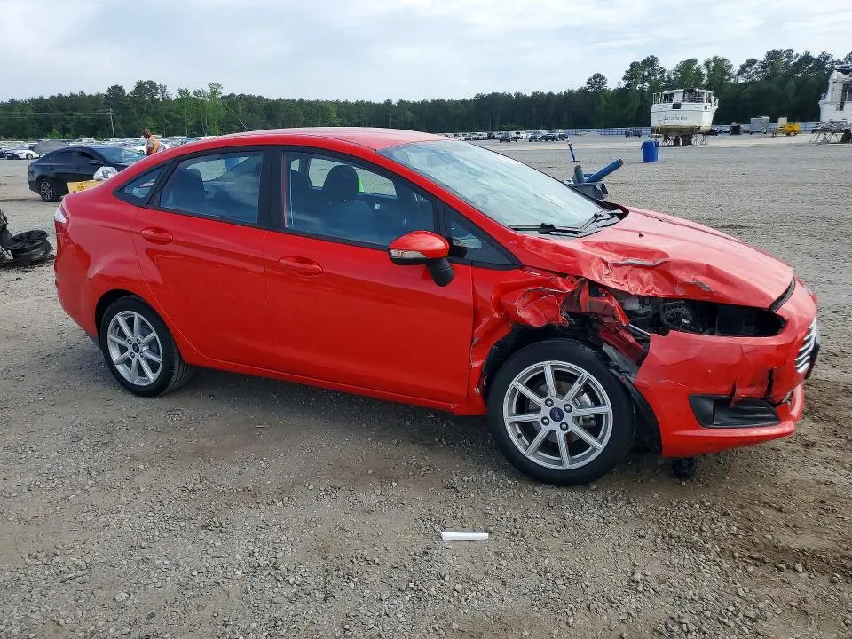 2015 FORD FIESTA SE  
