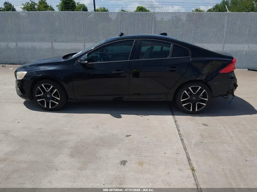 2017 VOLVO S60 T5 DYNAMIC
