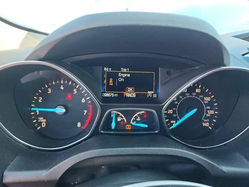 2017 FORD ESCAPE SE  