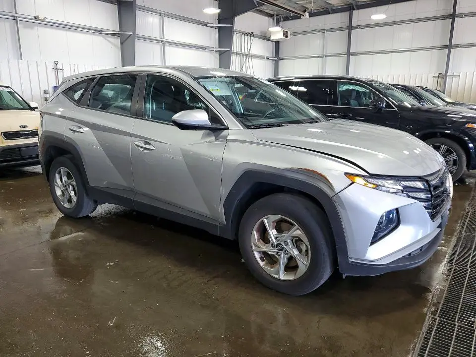 2023 HYUNDAI TUCSON SE  