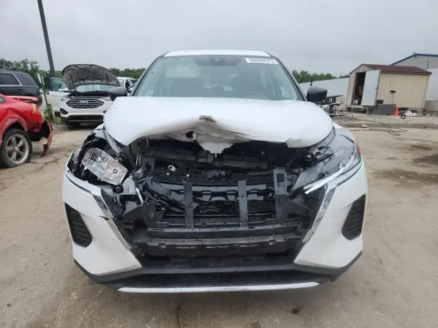 2023 NISSAN KICKS S  