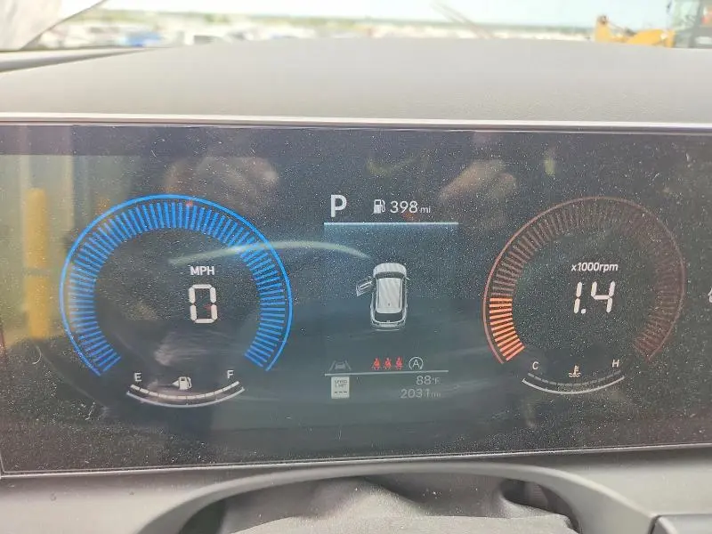 2026 HYUNDAI TUCSON SE  