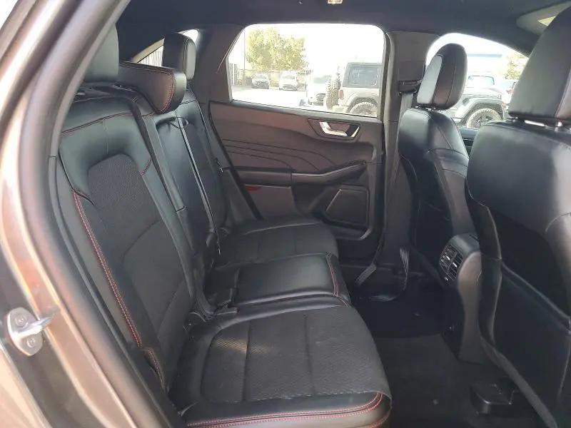 2025 FORD ESCAPE ST LINE  