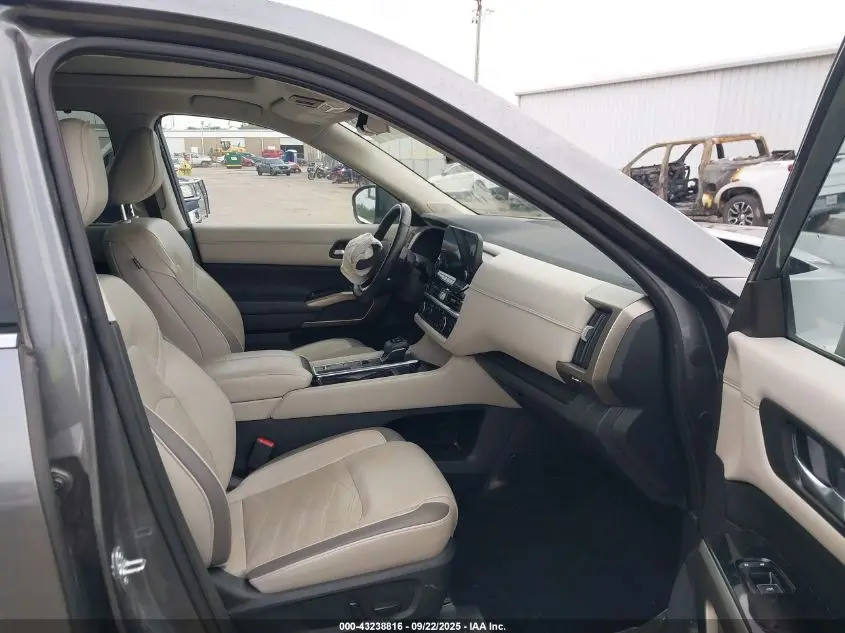 2022 NISSAN PATHFINDER PLATINUM 2WD