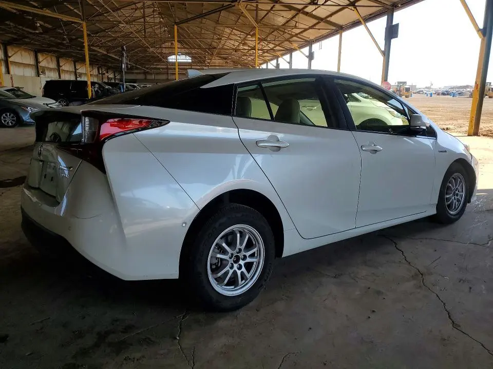 2019 TOYOTA PRIUS XLE AWD-E  