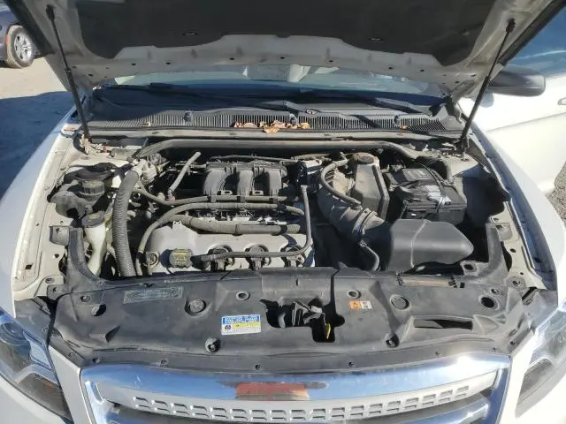 2011 FORD TAURUS SE