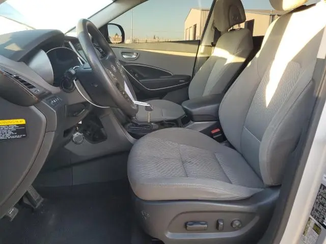 2017 HYUNDAI SANTA FE SE  