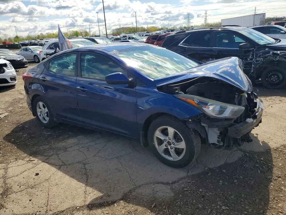 2015 HYUNDAI ELANTRA SE  