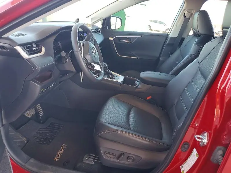 2025 TOYOTA RAV4 LIMITED  