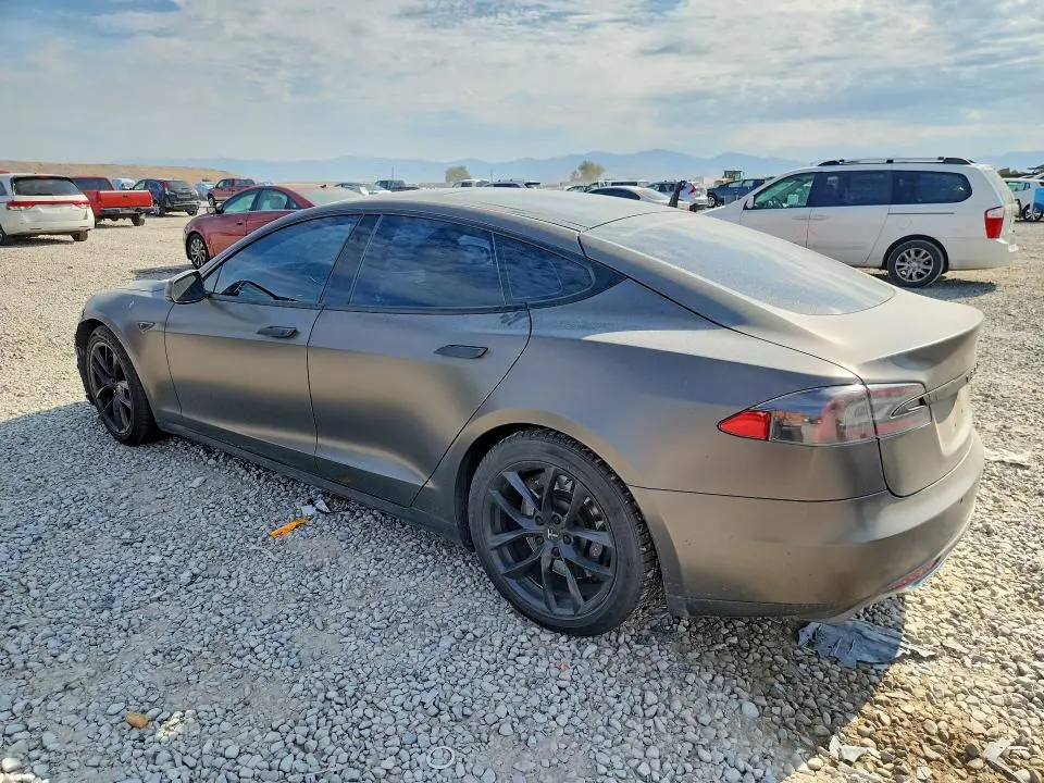 2015 TESLA MODEL S   
