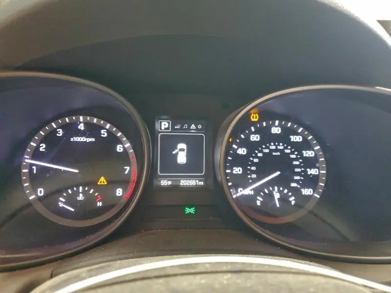 2017 HYUNDAI SANTA FE SE  