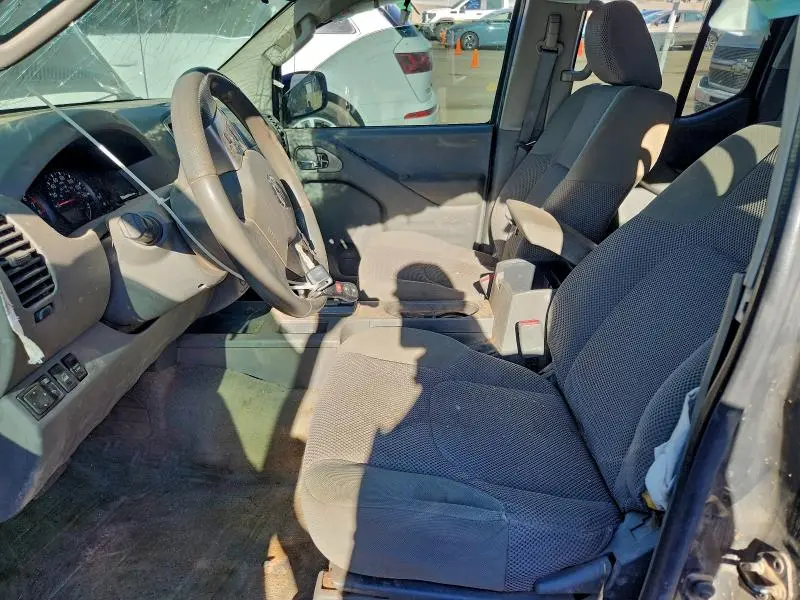 2015 NISSAN FRONTIER S  