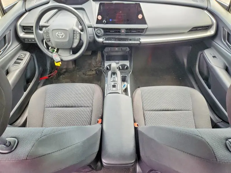 2024 TOYOTA PRIUS LE  