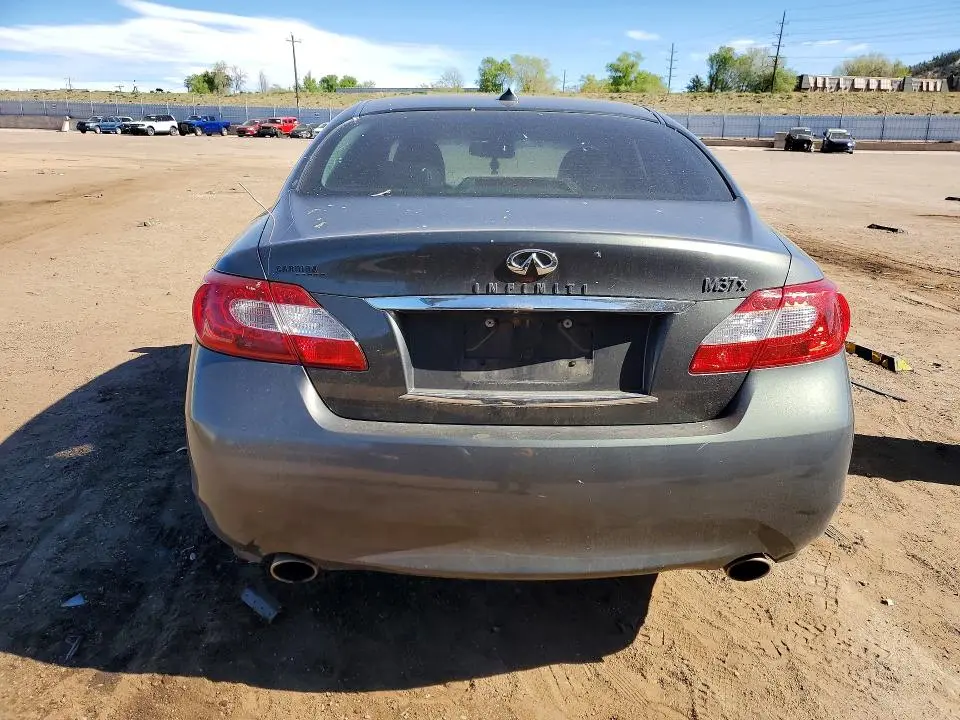 2012 INFINITI M37 X  